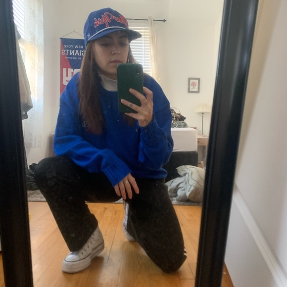 Get to know me✌🏼🖤👅👽 - Picture 1 of 4